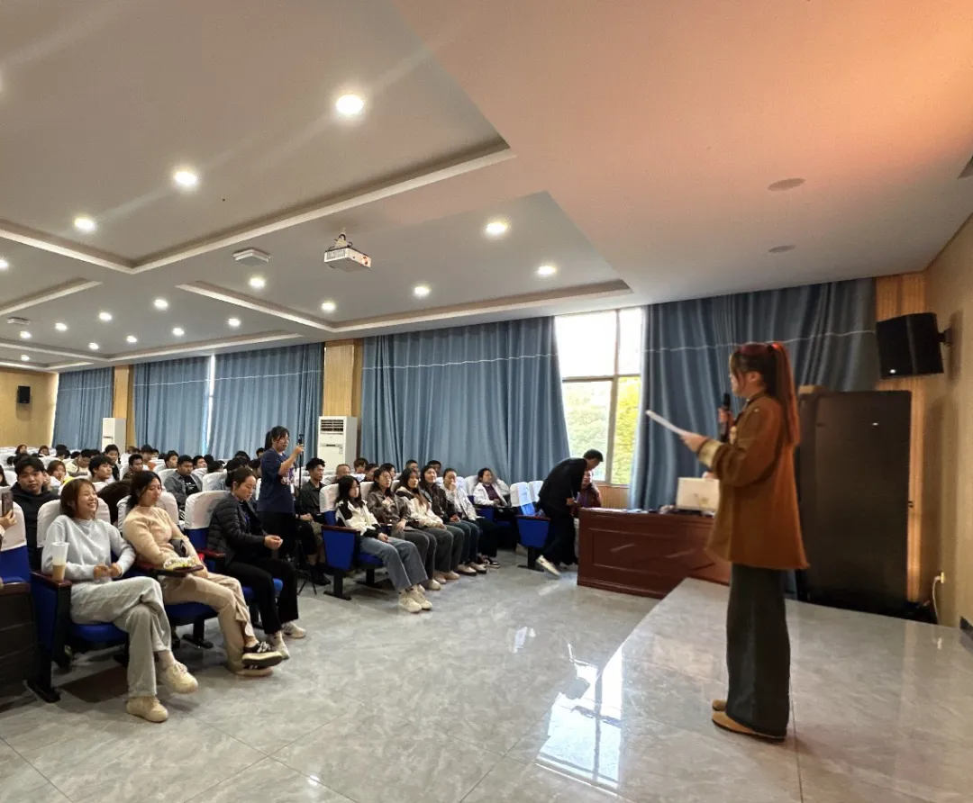 “感念师恩·情满振宁”主题教育活动颁奖仪式(图6)