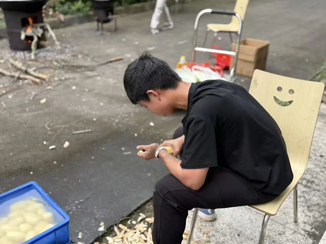 端午浓情，食味安康｜咸宁振宁技工学校师生牛头宴温情开席(图2)
