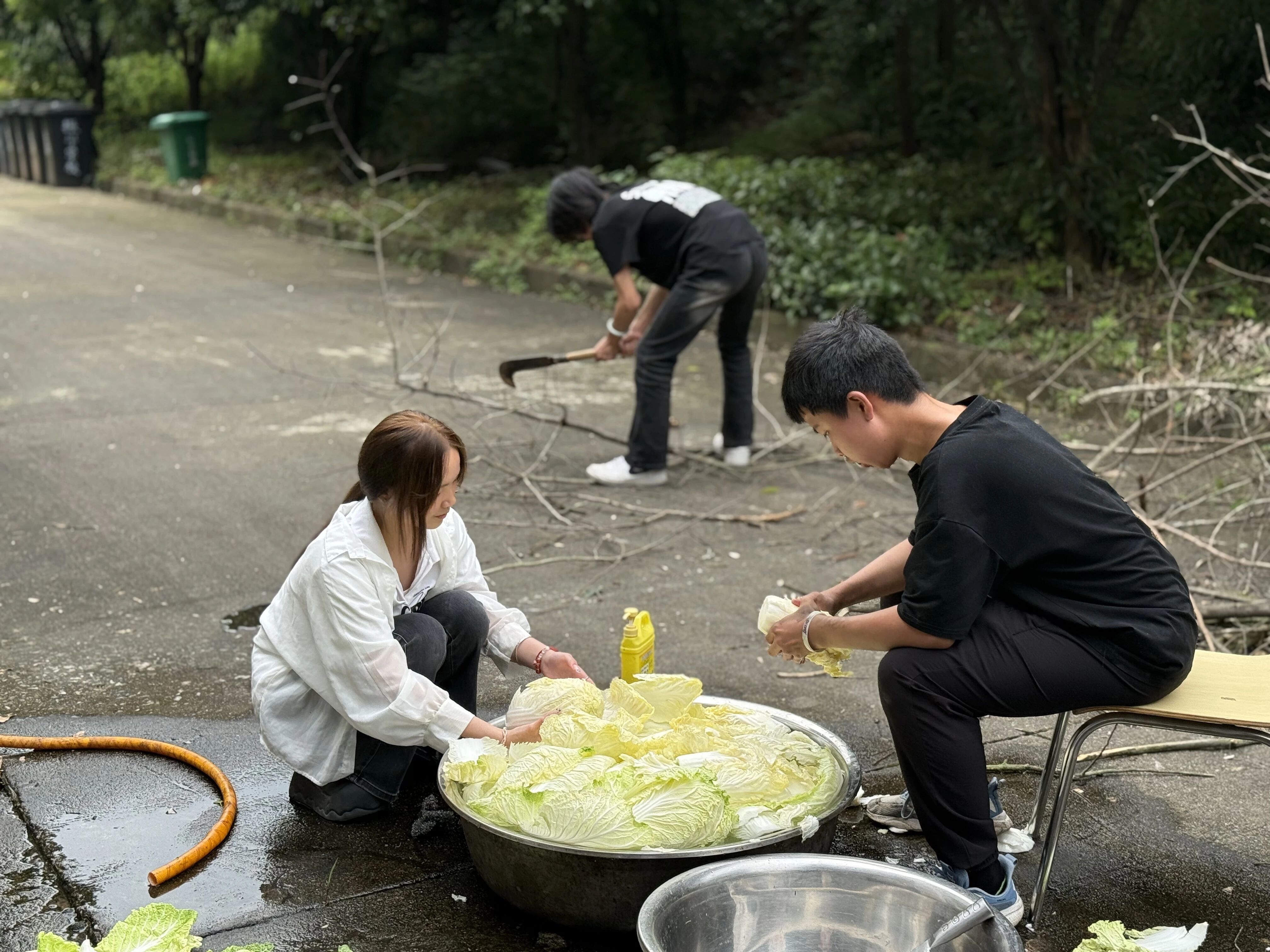 端午浓情，食味安康｜咸宁振宁技工学校师生牛头宴温情开席(图3)