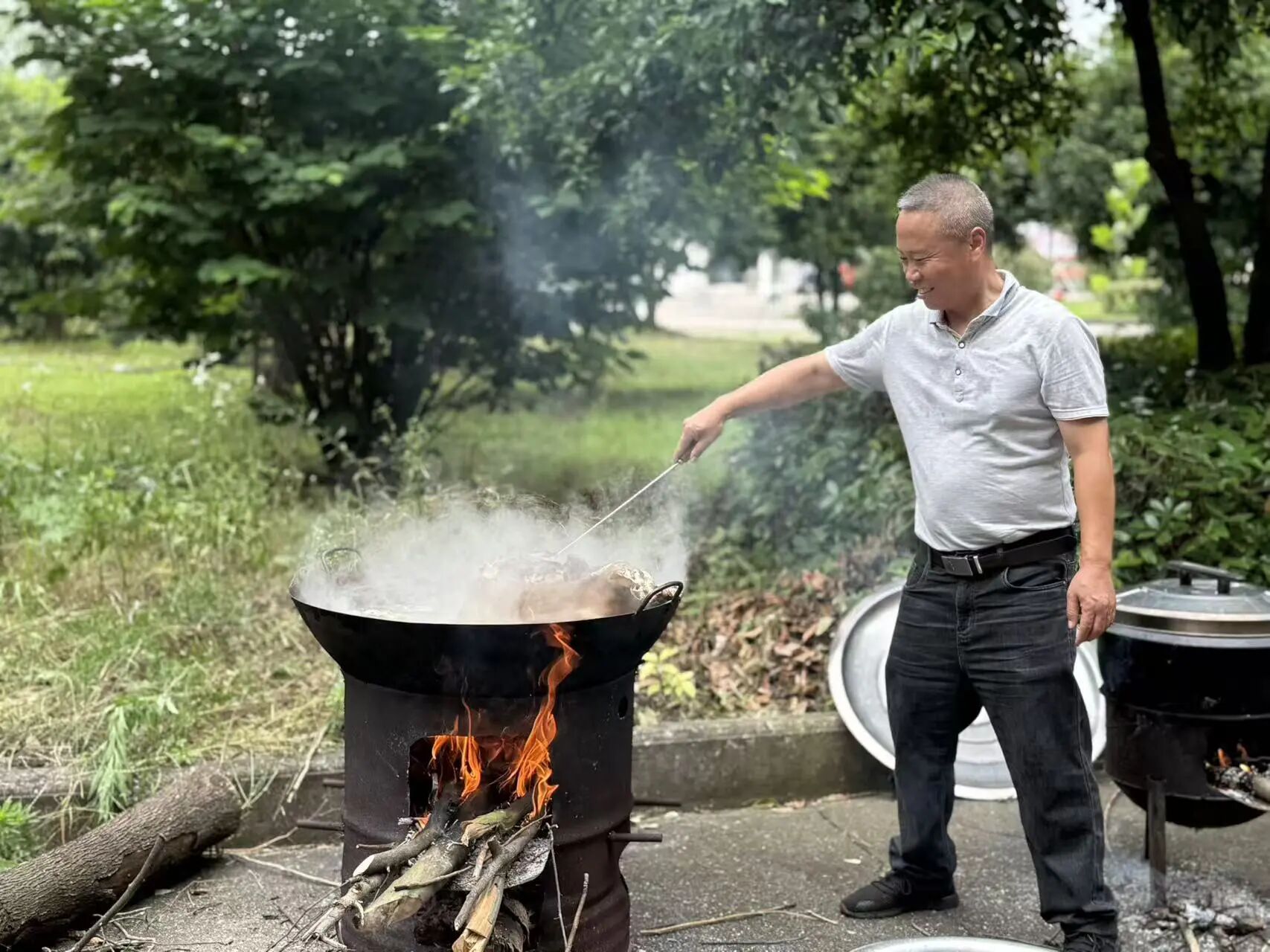 端午浓情，食味安康｜咸宁振宁技工学校师生牛头宴温情开席(图10)